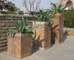 Caelum Rainbow Planter / Water Feature