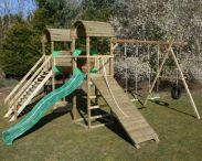 Carisbrooke Twin Towers With Swings, Slide & Tyre Rope