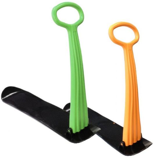 Plastic Snow Scooter- Pack Of 2 (Green/Orange)