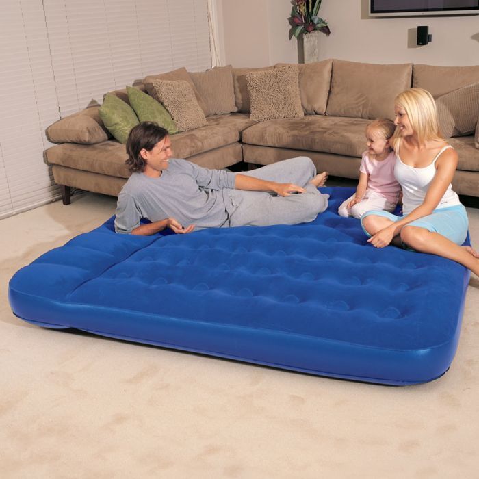 Bestway King Easy Inflate Flocked Air Bed With BuiltIn Foot Pump 80" x 72" Air Beds and Pillows