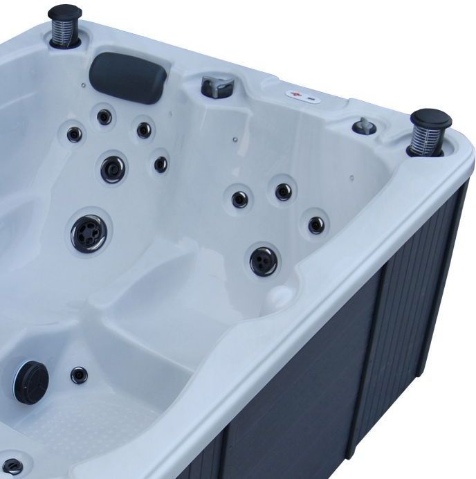 Canadian Spa Quebec "Plug & Play" Hot Tub Garden Hot Tubs