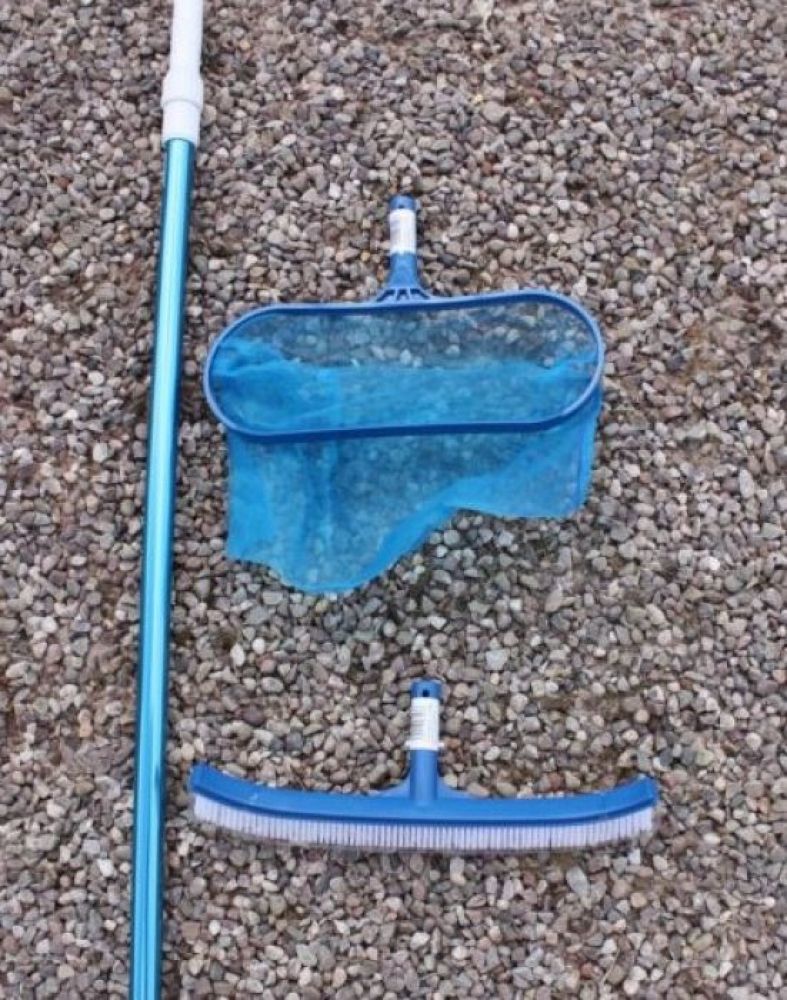 cleaning inground pool