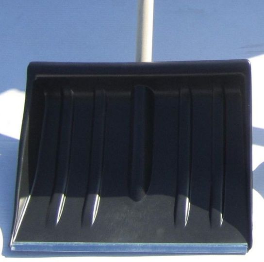 Deluxe 40cm Black Metal Edged Snow Shovel- Pallet Of 288