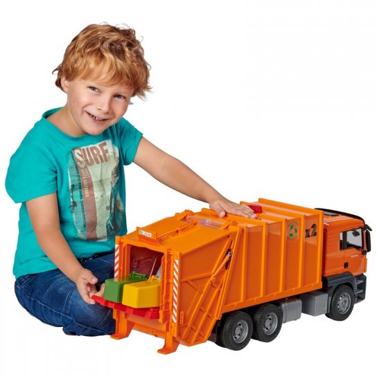 Bruder 1:16 MAN TGS Garbage Truck