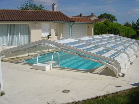 Buffalo Pool Enclosure