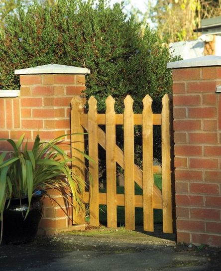 Tulip Palisade Gate