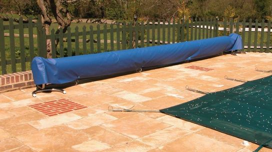 Blue Deluxe Reel Protector Pool Cover- Medium