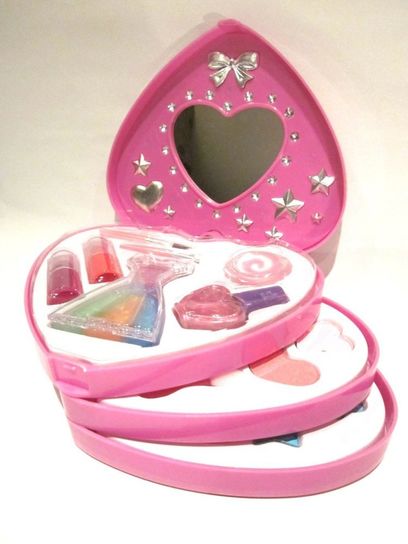3 Tier Play Make Up Set in Heart Shaped Case