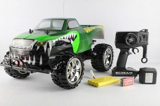Radio Controlled 1:10 9023 Licenced Monster Truck - Swamp Thing