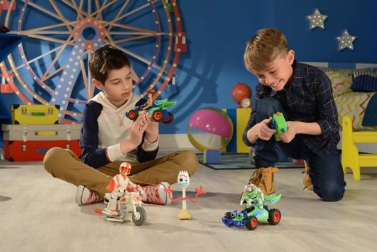 Toy Story 4 - Forky - Remote Control Toy