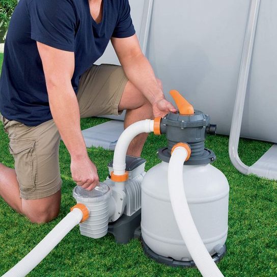 Bestway Flowclear 2200 gallon Sand Filter Pump 