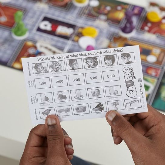 Hasbro Cluedo Junior Game