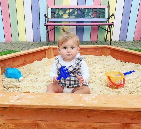 Hexagonal Wood Sand Box 