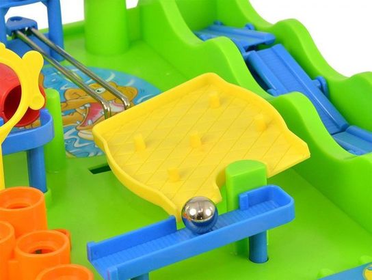 Screwball Scramble by Tomy