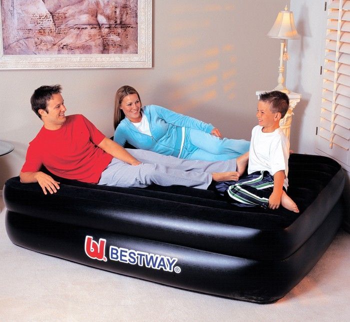 Bestway Premium Queen Air Bed With BuiltIn Pump 80" x 64" Air Beds