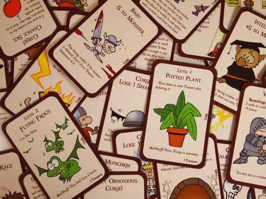 Munchkin Deluxe Card Game