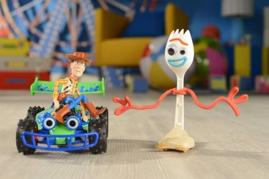 Toy Story 4 - Forky - Remote Control Toy