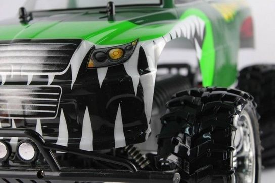 Radio Controlled 1:10 9023 Licenced Monster Truck - Swamp Thing