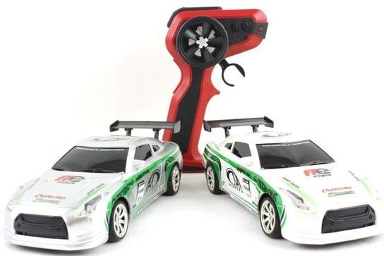 Radio Controlled 1:24 Scale Drift Car 807 - Nissan GTR