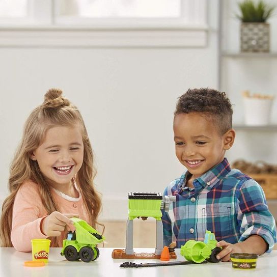 Hasbro Play-Doh Gravel Yard