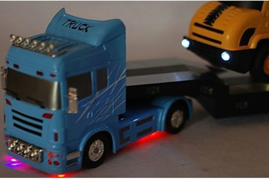 Radio Controlled 1:32 Scale Lorry With Excavator 2- in-1 0232B