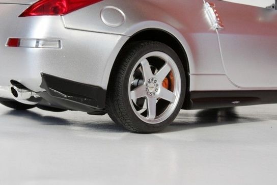 Radio Controlled Car- 1:24 Licensed Nissan 350Z