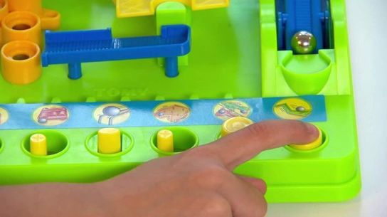 Screwball Scramble by Tomy