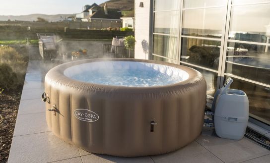 Lay-Z-Spa Palm Springs Hot Tub AirJet Inflatable Spa with Freeze Shield Technology