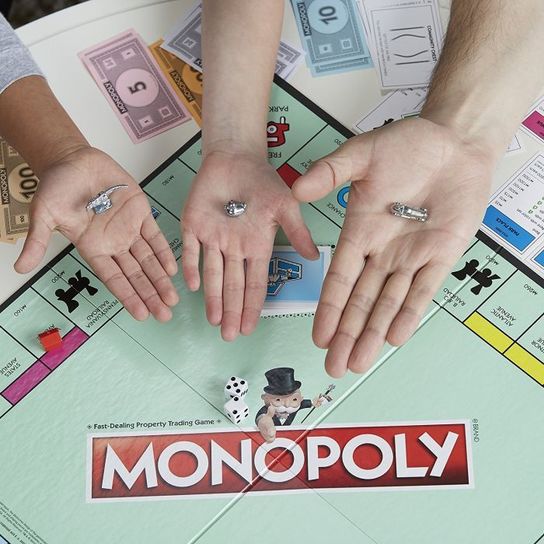 Hasbro Monopoly Classic Board Game