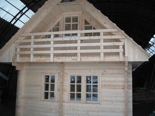 Lincoln Log Cabin 5.9m x 9.8m