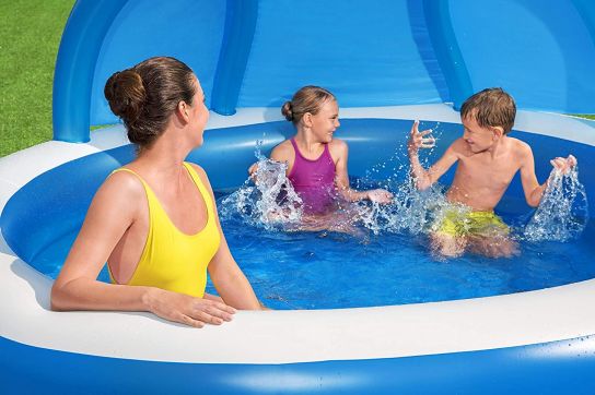 Summer Days Family Pool